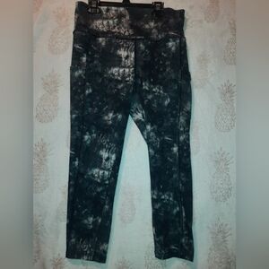 Kendall & Kylie Gray Tie-Dye Leggings. Size Small
